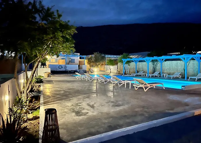 Family Village Santorini
