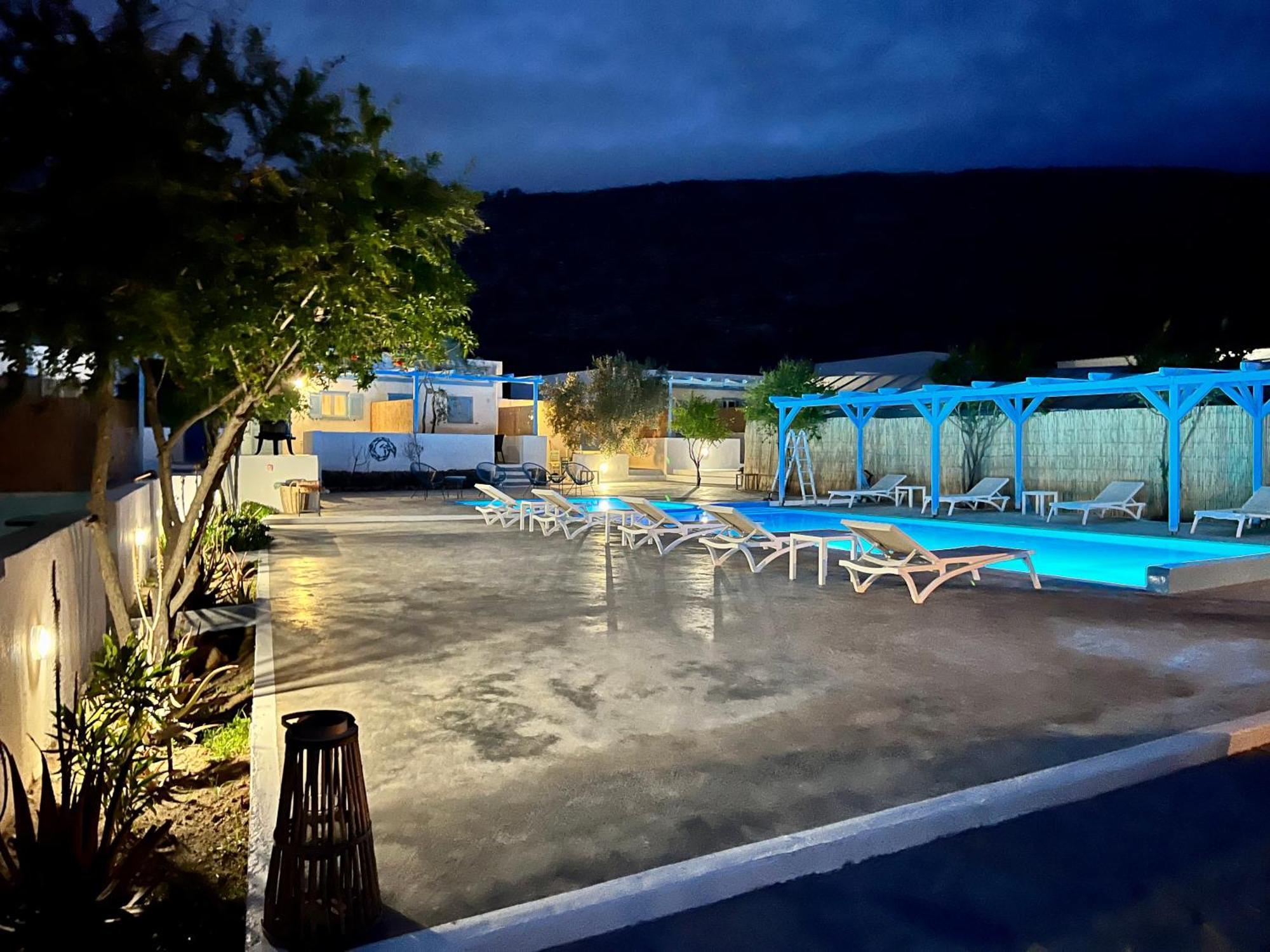 Family Village Santorini